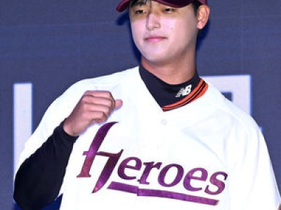 키움 신인 투수 박준현 스프링캠프 참가 여부로 고민 중
