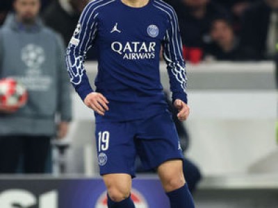 이강인 PSG 내부 논의 중 팀 내 입지 위태로운 듯