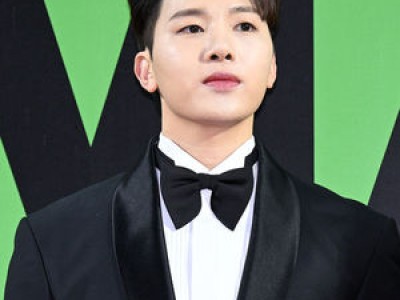 멜로망스 김민석 베르테르 공연 불참 양요섭이 대체 출연