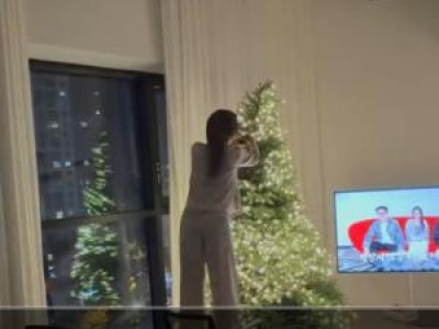 강예원 크리스마스 트리 장식 일상 공개